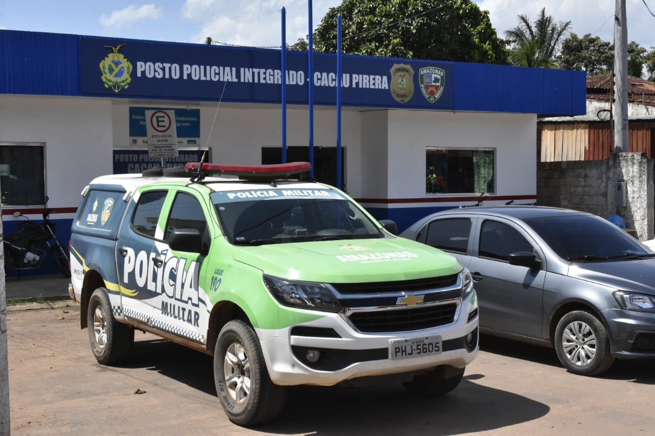 Dupla é detida após cometer diversos roubos em uma feira no Amazonas 