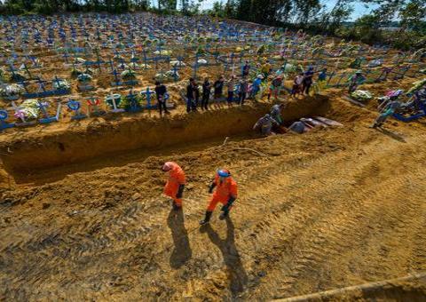 Amazonas bate recorde de mortes por Covid-19 e tem 1,3 mil casos novos em apenas três dias