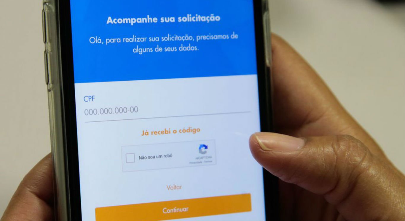 Mais de 32 milhões de pessoas foram inelegíveis para o auxílio emergencial; entenda porquê