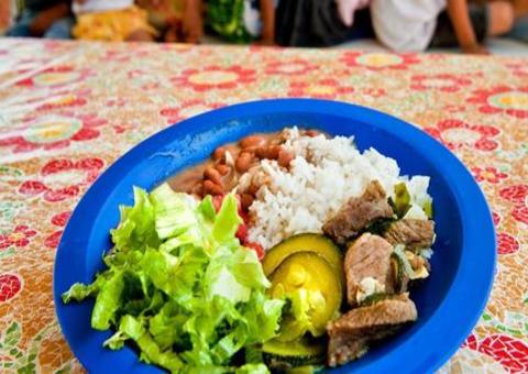No Amazonas, homem é suspeito de desviar e vender merenda de escola índigena