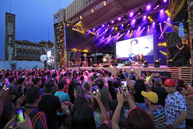 Confira outras oportunidades em editais de trabalhos artísticos