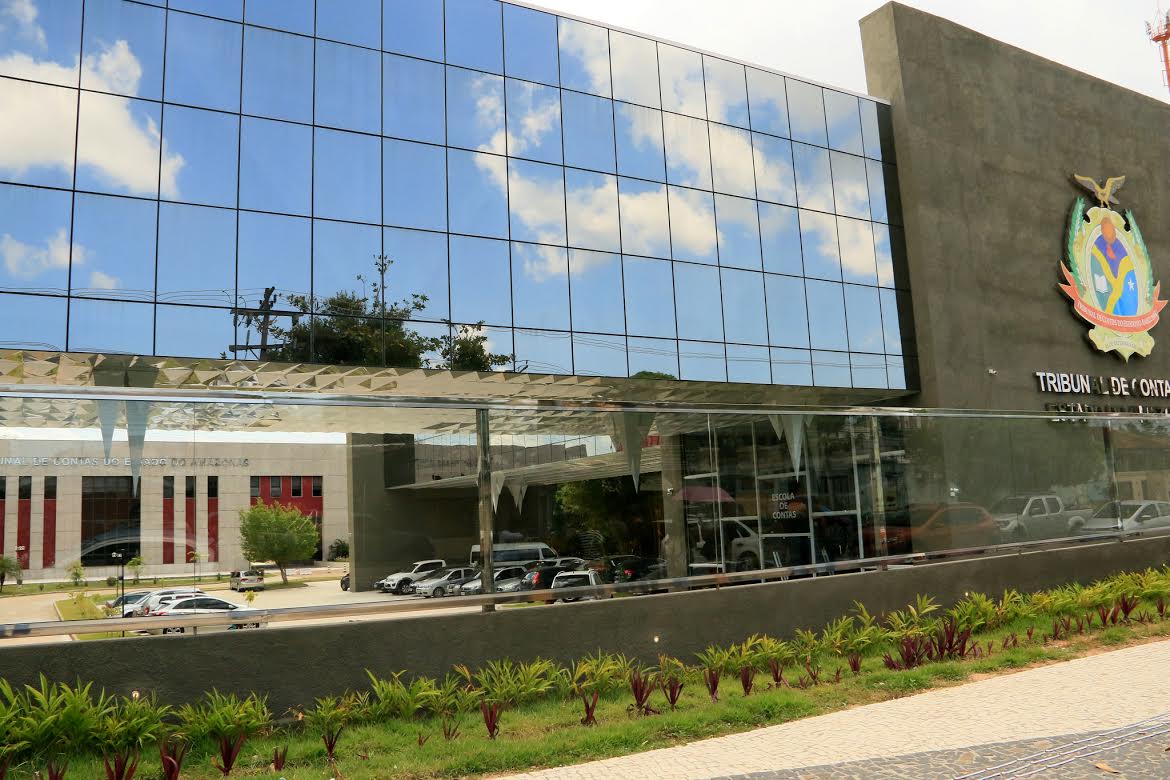  TCE-AM bate recorde na entrega de 97% das prestações de contas com 10 inadimplentes