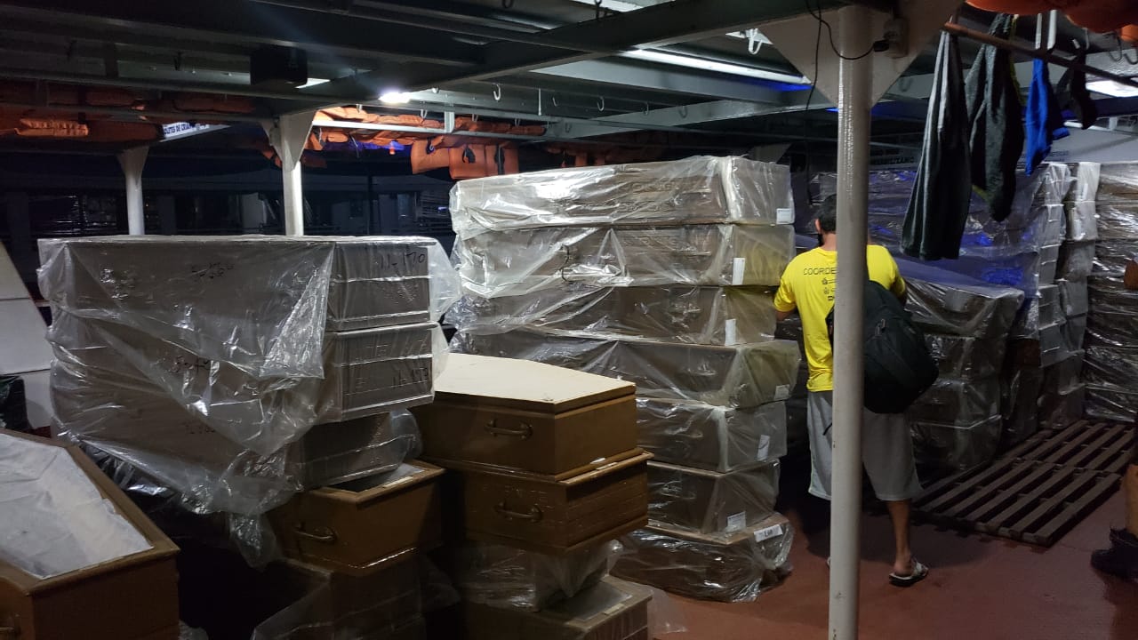 Manaus deve receber mais de 900 urnas funerárias para atender demandas de sepultamentos 