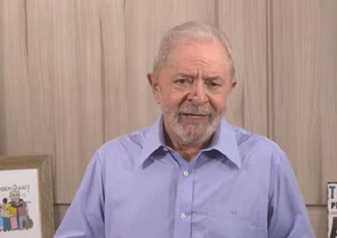 Em live do Dia do trabalhador, Lula critica Bolsonaro: 'as grandes tragédias revelam verdadeiro caráter das pessoas'