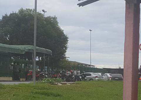 AO VIVO: Presos fazem rebelião na unidade prisional do Puraquequara; assista