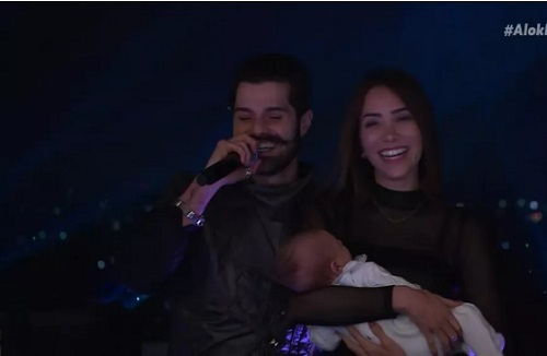 DJ Alok comanda live em casa e encanta público com show de luzes