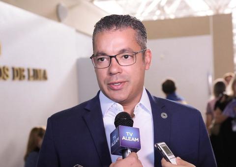 Josué agradece Bolsonaro por ajuda enviada ao Amazonas