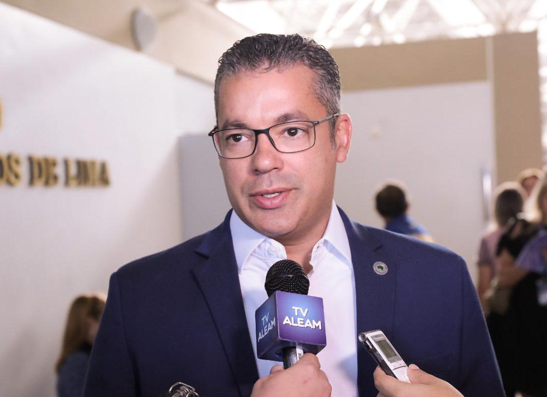 Josué agradece Bolsonaro por ajuda enviada ao Amazonas