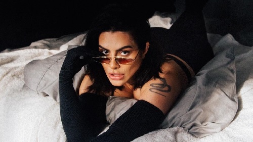 Cleo Pires faz desabafo sobre solteirice durante pandemia: 'cada gatilho'