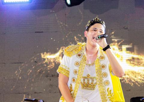 Lorenzo Fortes faz 'Live na Varanda' nesta sexta-feira