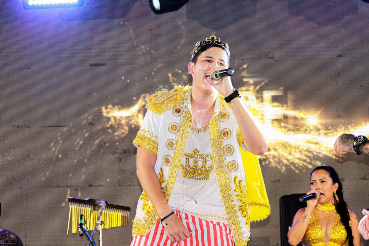 Lorenzo Fortes faz 'Live na Varanda' nesta sexta-feira