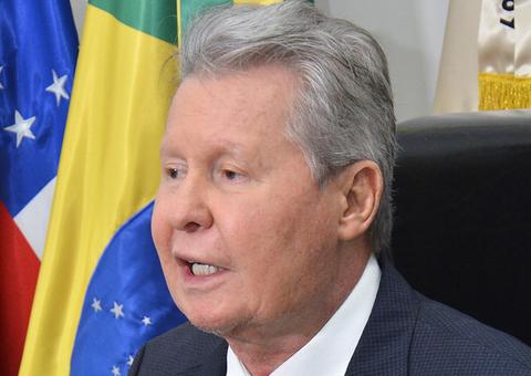 Prefeito de Manaus lamenta agressões contra jornalistas durante ato com Bolsonaro   