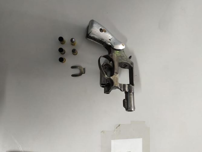 Homem é preso após atirar contra policiais em Manaus