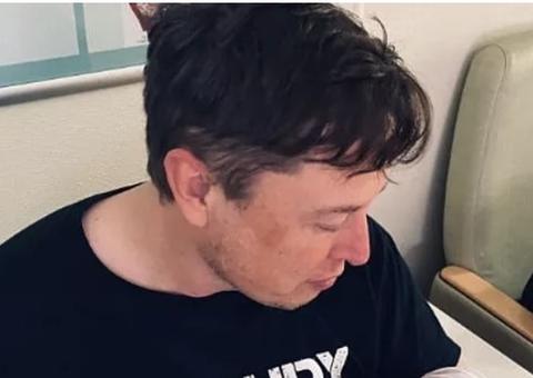Elon Musk anuncia nascimento do filho e revela nome bizarro do bebê