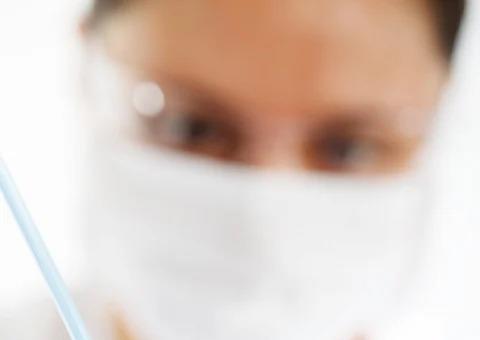 Brasil registra 600 novas mortes por coronavírus em 24 h e bate recorde