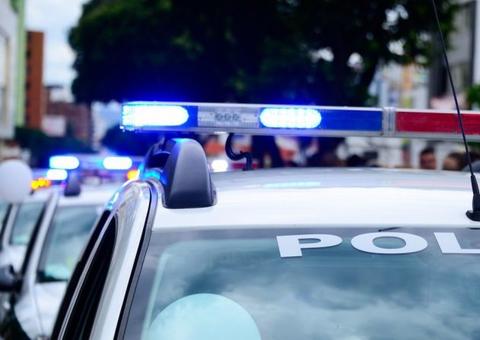 Mulher se revolta ao apanhar de marido e revela esconderijo de drogas dele para polícia