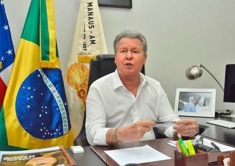 Prefeito de Manaus se pronuncia sobre lockdown e diz que medida é muito  'arriscada'