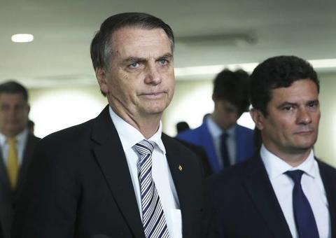 Bolsonaro vê Moro 'candidatíssimo' e teme enfrentar seu ex-ministro em 2022