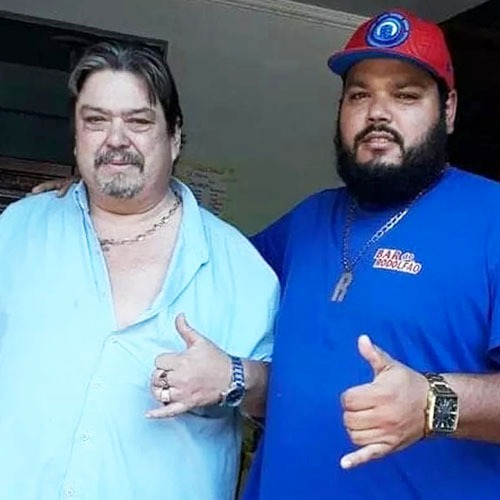 Pai e filho morrem no mesmo dia com Covid-19; mãe está internada