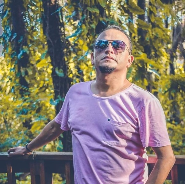 Isaac Amorim comemora aniversário com Live especial