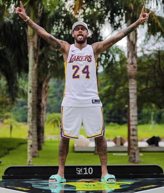 Neymar entra em torneio de pôquer com R$ 125 e fatura R$ 14 mil de premiação