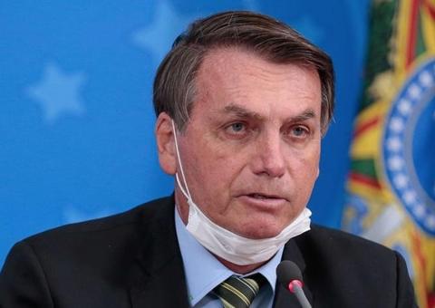 Contrariando OMS, Bolsonaro diz que fará churrasco para 30 convidados: 'cometendo um crime'