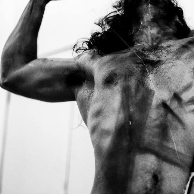 Artistas visuais realizam performance ‘Digitais do Corpo’ nesta sexta-feira