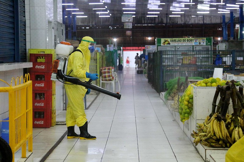 Feiras de Manaus recebem ação de desinfecção e higienização