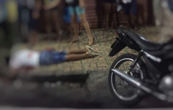 Assalto a pizzaria termina com dois adolescentes de 14 e 17 anos mortos em Manaus