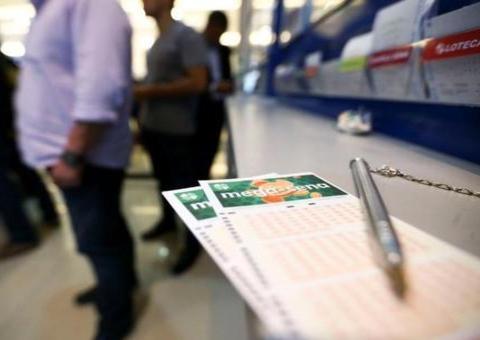 Mega-Sena acumula e próximo sorteio é de R$ 90 milhões 