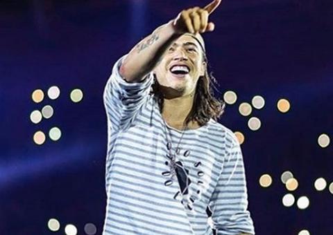 Whindersson Nunes anuncia leilão de roupas e renda será doada para combate ao coronavírus