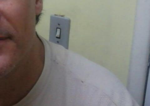 Com muita falta de ar, ex-apresentador do Globo de Ouro aguarda atendimento em UPA 