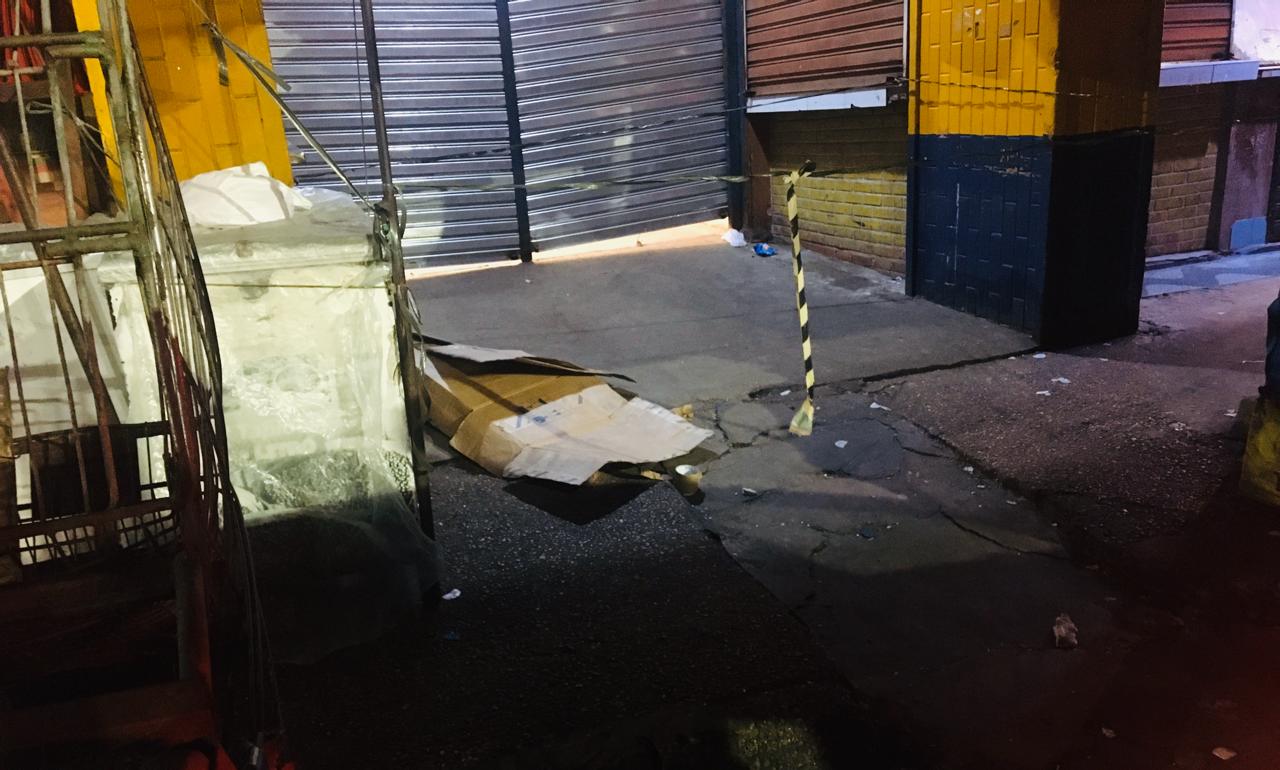 Carregador da Manaus Moderna é morto com facada no peito 