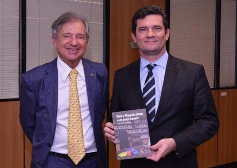 Após saída de Moro, secretário do Ministério da Justiça Vladimir de Freitas é exonerado de cargo