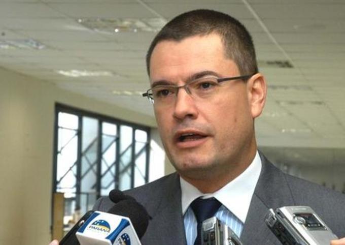 Maurício Valeixo chega à Polícia Federal para prestar depoimento