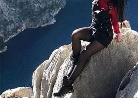 Mulher morre ao tirar foto para comemorar fim da quarentena