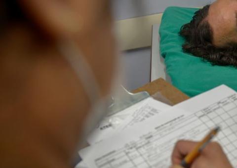 Hospitais privados cobram até R$ 100 mil para tratar coronavírus em Manaus