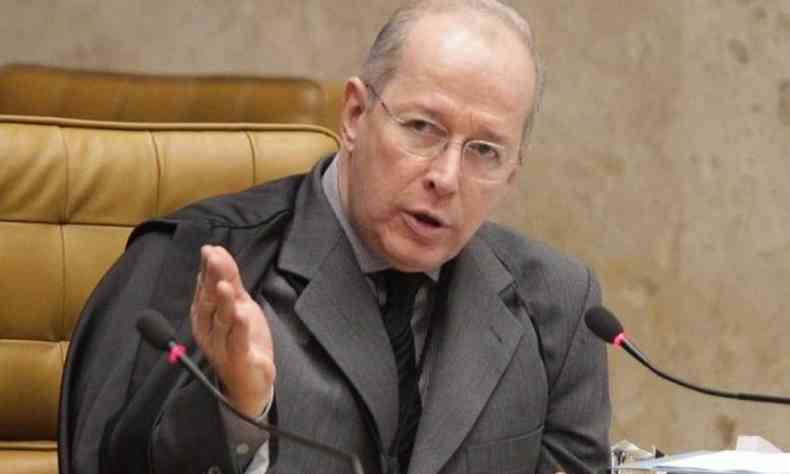 Ministro do STF determina perícia em vídeo de reunião com Bolsonaro citada por Moro