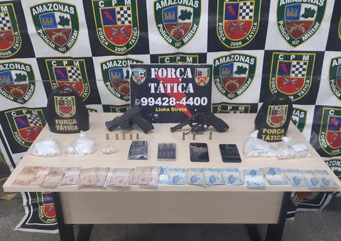 Dupla é presa com armas e drogas em kitnet de Manaus 