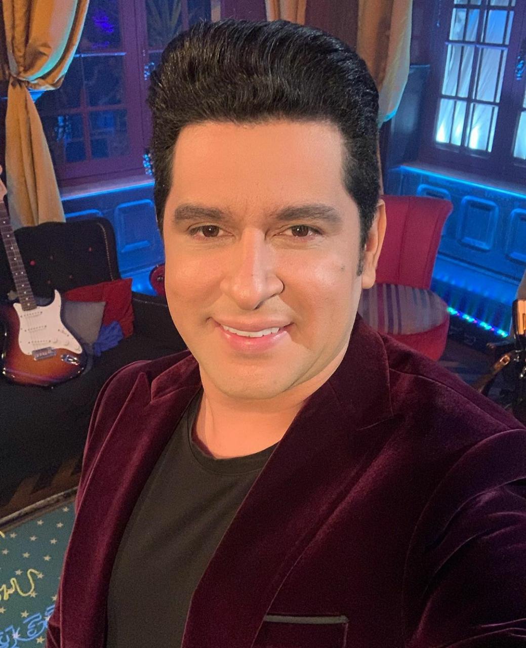 Léo Magalhães anuncia primeira Live; confira