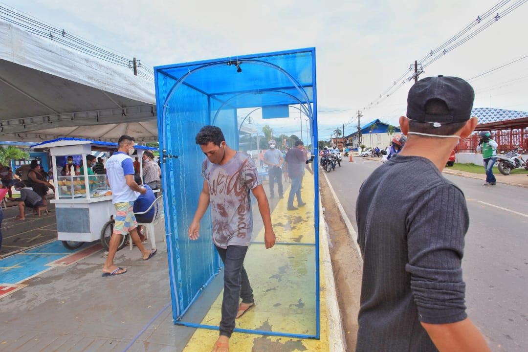 Coari tem cabine de sanitização contra Covid-19