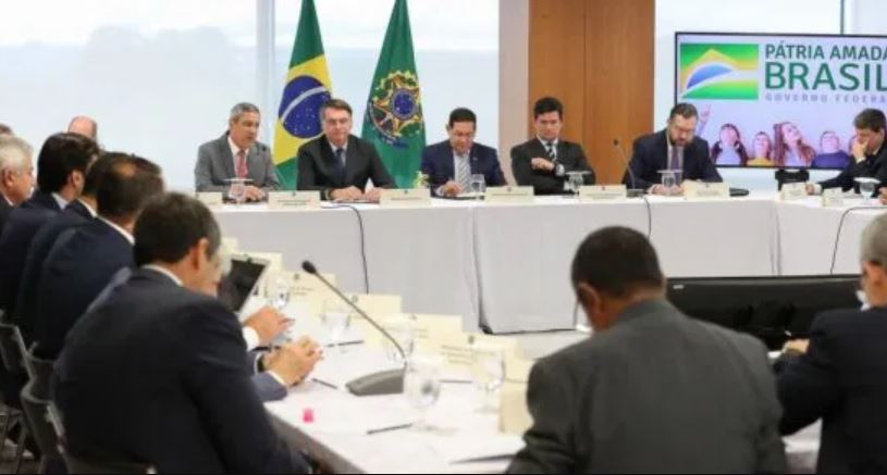 Vídeo de reunião é devastador para Bolsonaro, dizem fontes