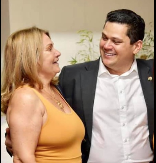 Mãe de Davi Alcolumbre é internada com Covid-19 em Brasília