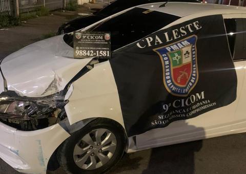 Motorista de app joga carro contra muro de delegacia para escapar de assalto em Manaus