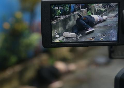 Suspeito de arrastões é espancado até a morte por populares em Manaus; comparsa fugiu