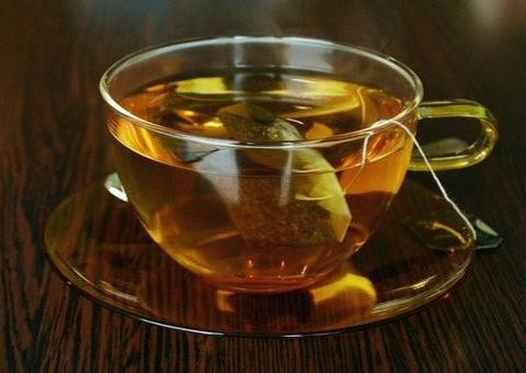 Chás que ajudam no combate às celulites; saiba mais