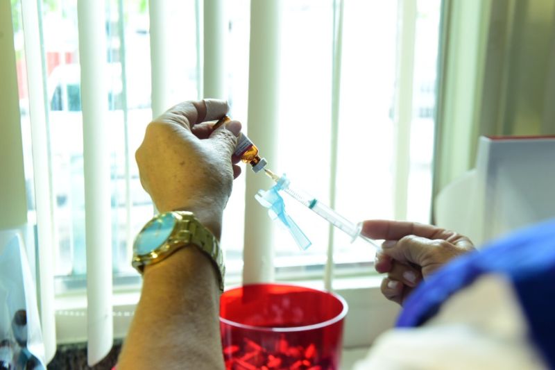 Semsa redireciona atendimento para vacinação na zona Centro-Sul de Manaus