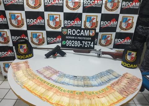 Adolescente é apreendido com armas, dinheiro e drogas em rua de Manaus 