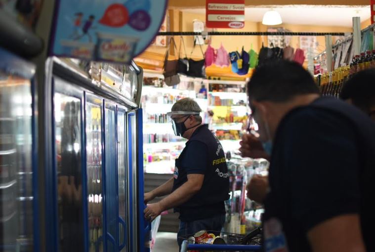 Mais de 40 quilos de alimentos são apreendidos durante fiscalização no Amazonas