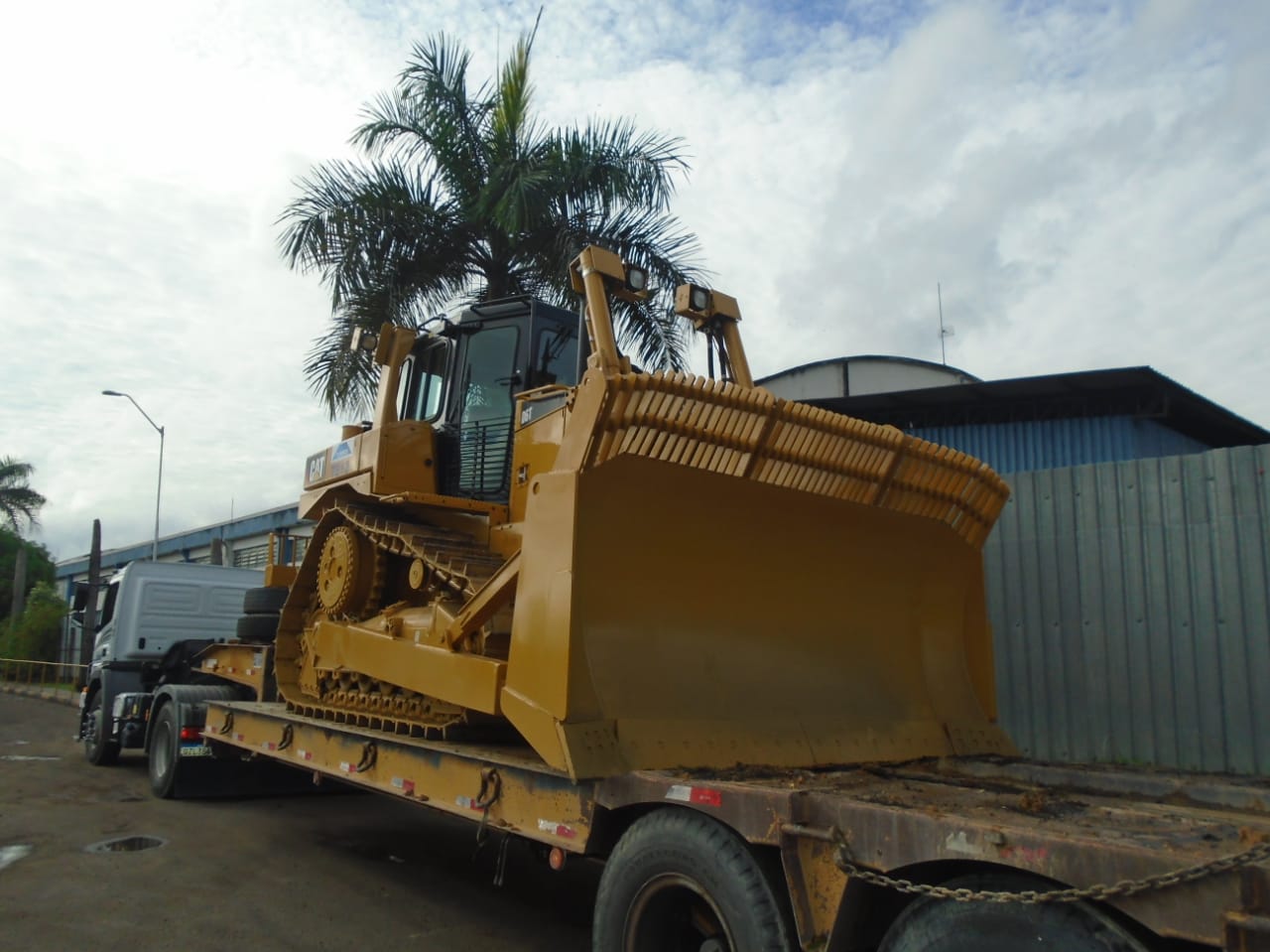 Aterro sanitário de Manaus tem reforço de máquinas para aterrar resíduos